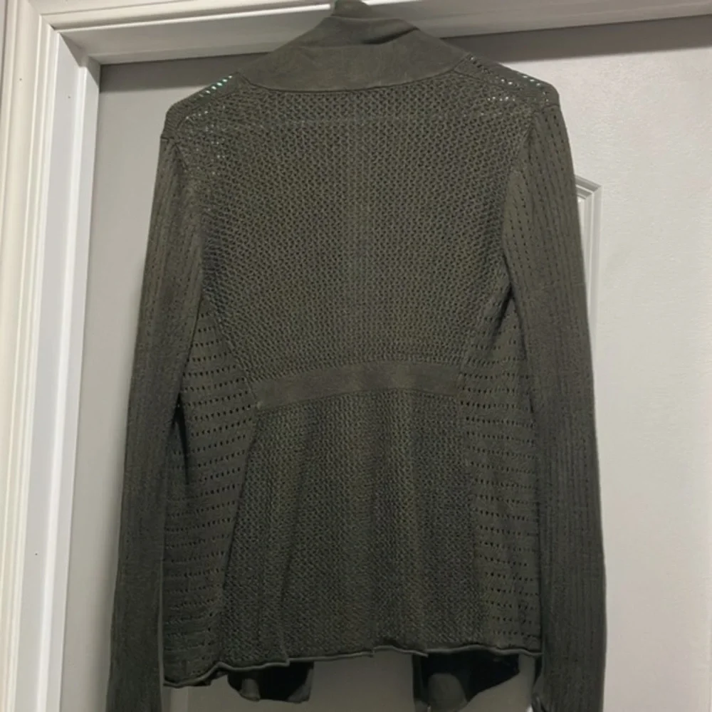 Women’s express sweater